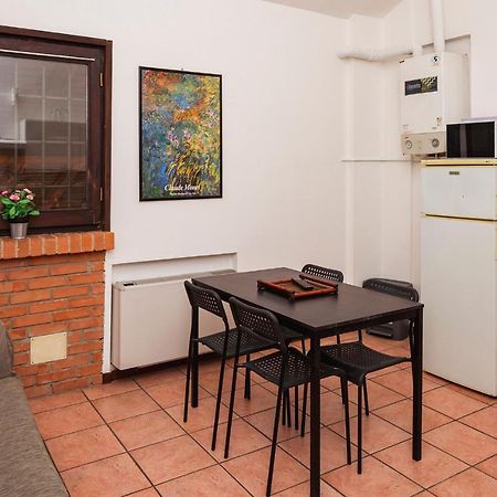 Residence San Raffaele 1 Milan Bagian luar foto