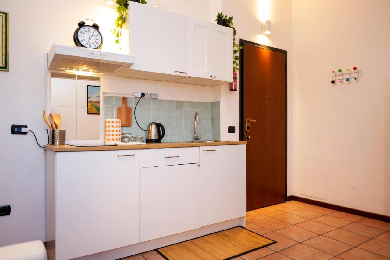 Residence San Raffaele 1 Milan Bagian luar foto