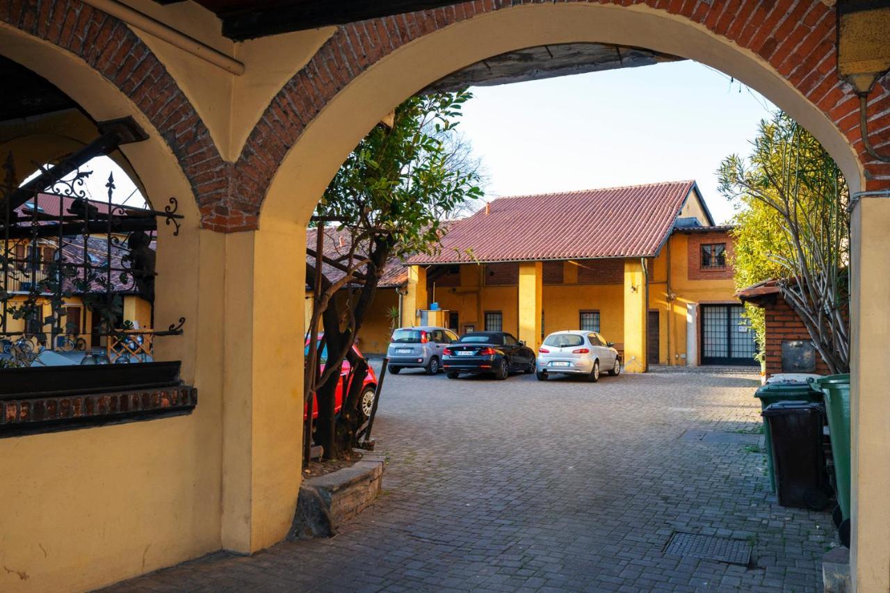 Residence San Raffaele 1 Milan Bagian luar foto