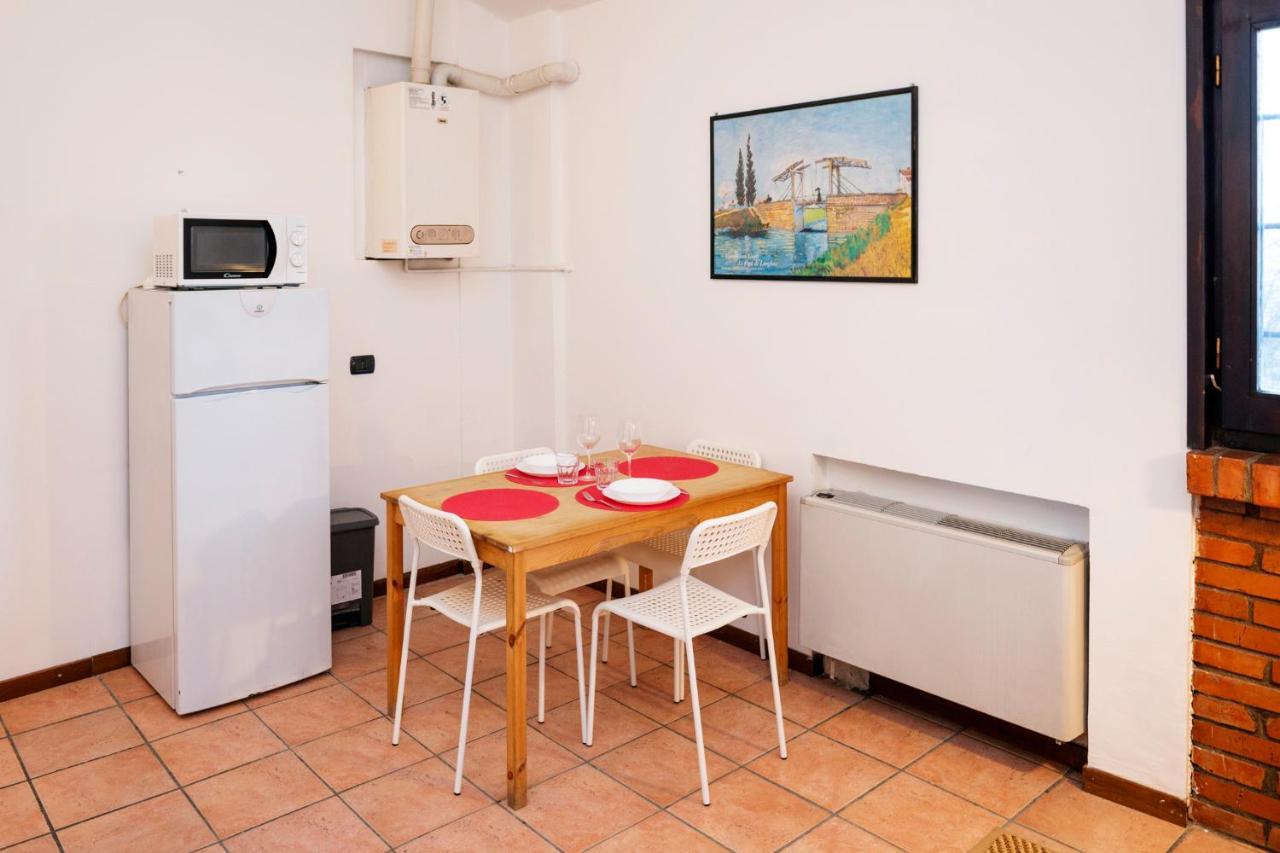 Residence San Raffaele 1 Milan Bagian luar foto