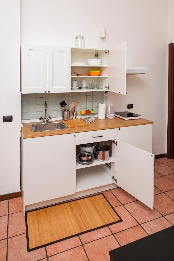 Residence San Raffaele 1 Milan Bagian luar foto
